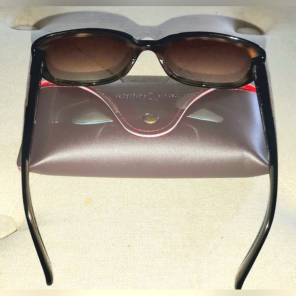 🆕️🕶 Etnia Barcelona Merida Sunglasses with Case 🕶 - Picture 6 of 16